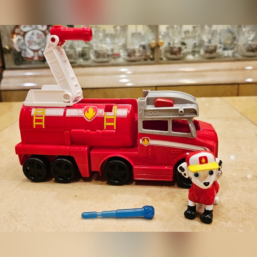 Paw Patrol Big Truck Pups Marshall Transforming Rescue Fire Truck 3+ Toy Playset
